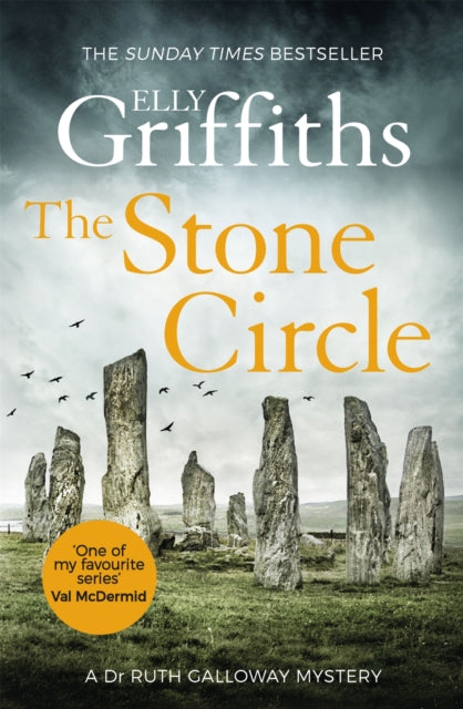 The Stone Circle : The Dr Ruth Galloway Mysteries 11 (ISBN: 9781786487315)
